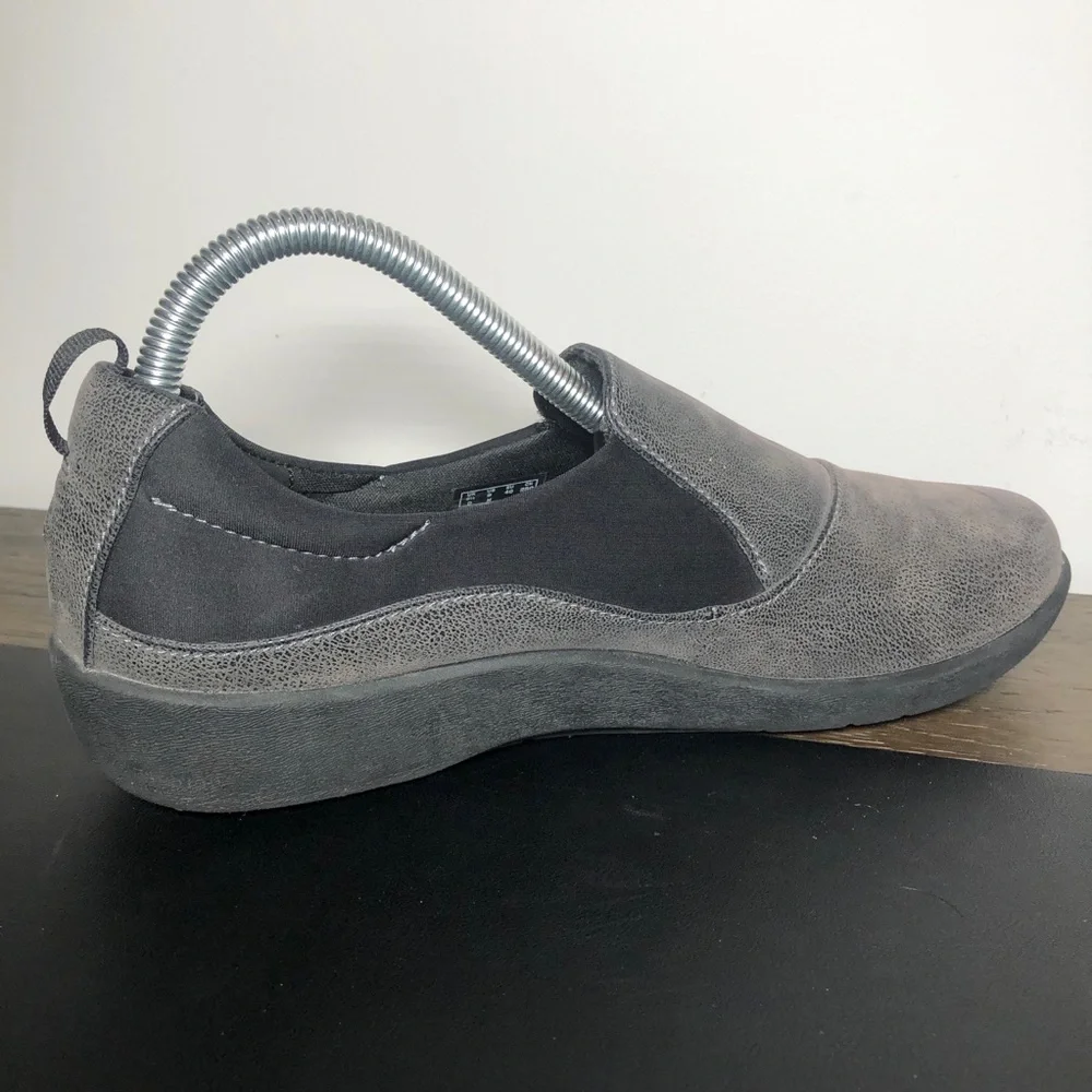 Clarks Women's Gray Slip-On Sneakers
